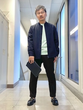 「アイテム（クラッチバッグ、ブルー系）」を使った、MAKOTO AI Kaminaさん（メンズ・170cm）の春コーディネート