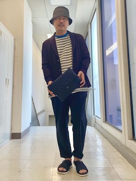 「アイテム（クラッチバッグ、ブラック系）」を使った、MAKOTO AI Kaminaさん（メンズ・170cm）の夏コーディネート