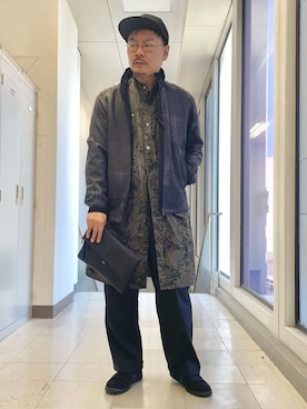 「アイテム（クラッチバッグ、ブラック系）」を使った、MAKOTO AI Kaminaさん（メンズ・170cm）の冬コーディネート