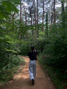 「adidas（アディダス）のアイテム（スニーカー、ブラック系）」を使った、aoiさん（レディース・162cm）の夏コーディネート
