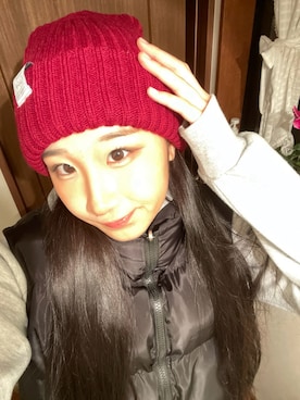 「acme de la vie（アクメドラビ）のアイテム（ダウンベスト、ブラック系）」を使った、aoiさん（レディース・162cm）の夏コーディネート