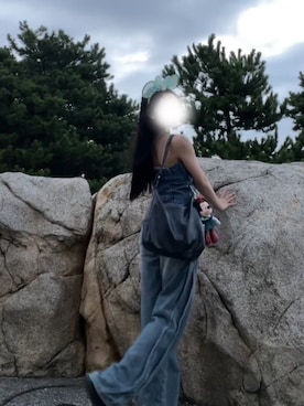 「triplekiのアイテム（デニムパンツ、ブルー系）」を使った、aoiさん（レディース・162cm）の夏コーディネート