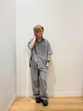 「EKAL（エカル）の『UR TECH DRYLUXE/吸水速乾/接触冷感』ハイツイストトラウザー（その他パンツ、グレー系）」を使った、moooritaさん（メンズ・175cm）の夏コーディネート