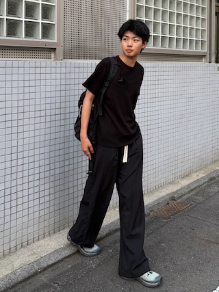 「Chikashitsu +(チカシツプラス)の【Chikashitsu +】waffle cropped half sleeve tee (4color) / 【チカシツプラス】ワッフルクロップド半袖Tシャツ<着用動画あり>(Tシャツ/カットソー)」を使った、ゆうとさん(メンズ・175cm)の夏コーディネート