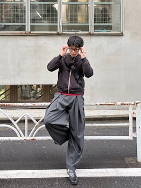 「UNIVERSAL OVERALL（ユニバーサルオーバーオール）のUNIVERSAL OVERALL/ユニバーサルオーバーオール / UO ワンショルダーボディワラバッグ / UVO-149（ショルダーバッグ、ブラック系）」を使った、ゆうとさん（メンズ・175cm）の春コーディネート