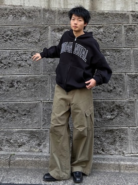 「Chikashitsu +（チカシツプラス）のアイテム」を使った、ゆうとさん（メンズ・175cm）の春コーディネート