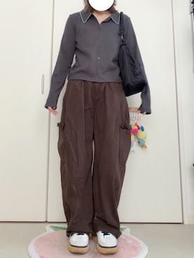 「Auntie Rosa Holiday（アンティローザホリデー）のミリタリーバッグ / 2WAY / 軽量素材（ショルダーバッグ、ブラック系）」を使った、モモ子さん（レディース・150cm）の秋コーディネート