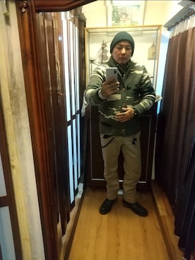 「NEWERA（ニューエラ）のアイテム」を使った、heekoo.bukooさん（メンズ・166cm）の冬コーディネート