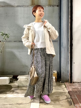 「スウエット」｜「アイテム（マウンテンパーカー）」を使った、おすみさん（レディース・152cm）の春コーディネート