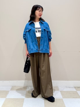 「アイテム（ハンドバッグ、ブラック系）」を使った、おすみさん（レディース・152cm）の秋コーディネート
