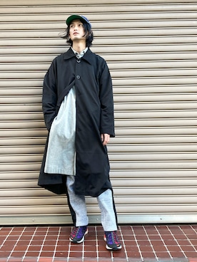 「ロングシャツ」｜「アイテム（ステンカラーコート）」を使った、君嶋麻耶さん（メンズ・176cm）の冬コーディネート