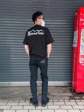神田潔さんの「MANASTASH N.A.U/マナスタッシュエヌエーユー　DIGITAL MOUNTAIN LOGO TEE デジタルマウンテンロゴティー」を使ったコーディネート