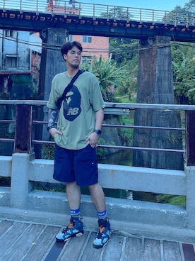 Allen Jonesさんのコーディネート