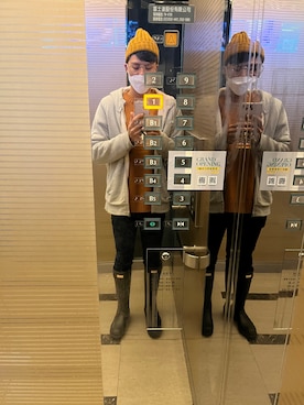 「NET（ネット）のアイテム（その他アウター）」を使った、周冠霖さん（メンズ・178cm）の冬コーディネート