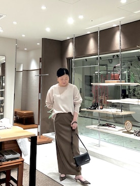 「GALLARDAGALANTE（ガリャルダガランテ）の【ジャケットやニットのインナーに最適！】バックスリットブラウスT（シャツ/ブラウス）」を使った、ggみきさん（レディース・153cm）の秋コーディネート