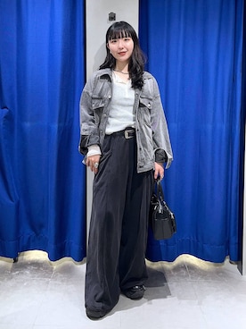 「PAGEBOY（ページボーイ）の<高畠百加着用アイテム>プラットチャンキースニーカー（スニーカー、ブラック系）」を使った、kotokoさん（レディース・160cm）の春コーディネート