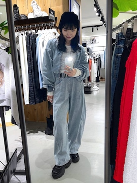 「PAGEBOY（ページボーイ）の<高畠百加着用アイテム>プラットチャンキースニーカー（スニーカー、ブラック系）」を使った、kotokoさん（レディース・160cm）の春コーディネート