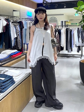 「PAGEBOY（ページボーイ）の<高畠百加着用アイテム>プラットチャンキースニーカー（スニーカー、ブラック系）」を使った、kotokoさん（レディース・160cm）の春コーディネート