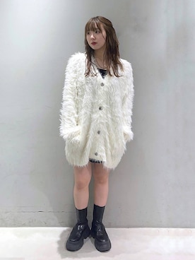 「PAGEBOY（ページボーイ）のモンスターフェザーカーディガン（カーディガン/ボレロ）」を使った、kotokoさん（レディース・160cm）の秋コーディネート