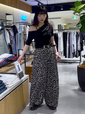 「PAGEBOY（ページボーイ）の<高畠百加着用アイテム>プラットチャンキースニーカー（スニーカー、ブラック系）」を使った、kotokoさん（レディース・160cm）の春コーディネート