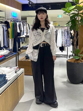 「PAGEBOY（ページボーイ）の<高畠百加着用アイテム>プラットチャンキースニーカー（スニーカー、ブラック系）」を使った、kotokoさん（レディース・160cm）の春コーディネート