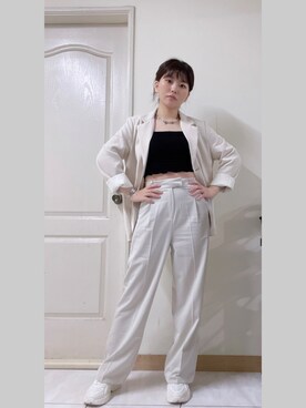 謝婷芝さんのコーディネート