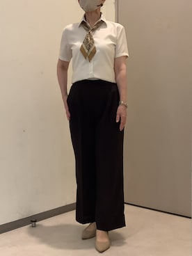 「TOKYO SHIRTS（トウキョウシャツ）の【超形態安定】【接触冷感】形態安定ノンアイロン レギュラー 半袖ビジネスワイシャツ（ビジネスシャツ、イエロー系）」を使った、SHIRTS PLAZA 長崎みらいココウォーク店さん（レディース・148cm）の夏コーディネート