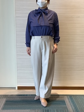 「TOKYO SHIRTS（トウキョウシャツ）のリボンタイ ブラウス 長袖 レディースデザインシャツ（シャツ/ブラウス、ブルー系）」を使った、SHIRTS PLAZA 長崎みらいココウォーク店さん（レディース・162cm）の秋コーディネート
