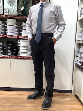 「TOKYO SHIRTS（トウキョウシャツ）の形態安定ノンアイロン ボタンダウン 長袖ビジネスワイシャツ（ビジネスシャツ、グレー系）」を使った、BRICK HOUSE by Tokyo Shirts 川口前川イオンモール店さん（メンズ・165cm）の冬コーディネート