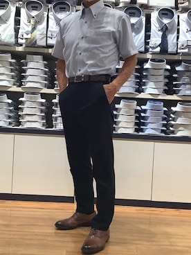 「TOKYO SHIRTS（トウキョウシャツ）の【超形態安定】【接触冷感】 形態安定ノンアイロン ボタンダウン 半袖ビジネスワイシャツ（ビジネスシャツ、ブルー系）」を使った、BRICK HOUSE by Tokyo Shirts 川口前川イオンモール店さん（メンズ・165cm）の夏コーディネート