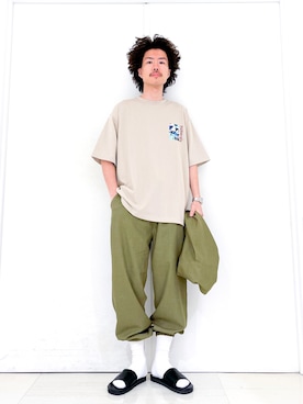「NUMERALS（ヌメラルズ）のアイテム（パンツ）」を使った、イトウシュンさん（メンズ・175cm）の夏コーディネート