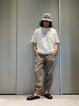 「EMPORIO ARMANI（エンポリオアルマーニ）の【エンポリオ アルマーニ】Tシャツ ヘビージャージー ステンシルフォント Emporio Armani刺繍（Tシャツ/カットソー、ホワイト系）」を使った、SANNANDESUさん（メンズ・178cm）の春コーディネート