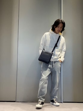 「アイテム（メッセンジャーバッグ、ブルー系）」を使った、SANNANDESUさん（メンズ・179cm）の夏コーディネート