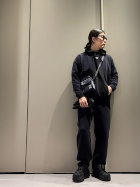 「アイテム（メッセンジャーバッグ、ブルー系）」を使った、SANNANDESUさん（メンズ・178cm）の冬コーディネート