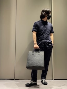 【専用】値下げ中‼︎ エンポリオ アルマーニ｜ウェーブモチーフ手持ちバッグ EMPORIO ARMANI（エンポリオアルマーニ）の「【エンポリオ