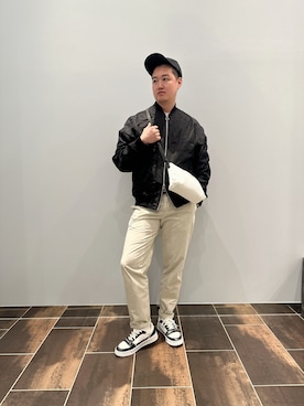 「ARMANI EXCHANGE（アルマーニエクスチェンジ）のアイテム（ブルゾン）」を使った、E.YASUさん（メンズ・175cm）の春コーディネート