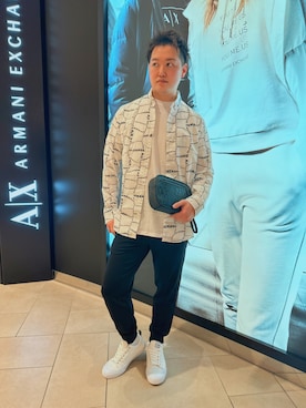 「ARMANI EXCHANGE（アルマーニエクスチェンジ）のアイテム（スウェットパンツ）」を使った、E.YASUさん（メンズ・175cm）の冬コーディネート
