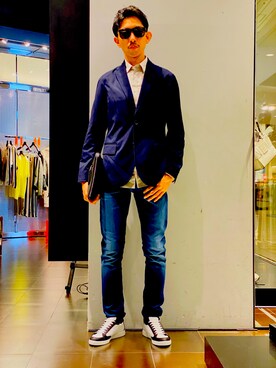 テーラードジャケットを使った 黒tシャツ のメンズ人気ファッションコーディネート Wear