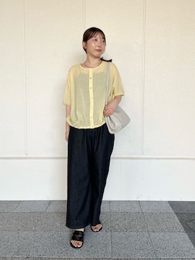「Jena espace merveilleux（ジェナ　エスパスメルヴェイユ）のシアー麻調ブラウス（シャツ/ブラウス、イエロー系）」を使った、ひなのさん（レディース・156cm）の夏コーディネート