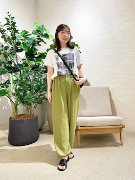 「Jena espace merveilleux（ジェナ　エスパスメルヴェイユ）のマルチプリントT（Tシャツ/カットソー、ホワイト系）」を使った、ひなのさん（レディース・156cm）の夏コーディネート
