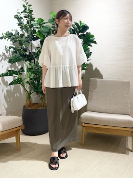 「Jena espace merveilleux（ジェナ　エスパスメルヴェイユ）のペプラムブラウス（シャツ/ブラウス、ホワイト系）」を使った、ひなのさん（レディース・156cm）の夏コーディネート