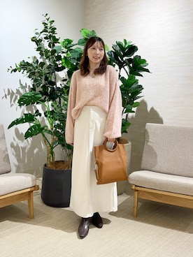 「Jena espace merveilleux(ジェナ エスパスメルヴェイユ)のモヘア混ニット(ニット/セーター、ピンク系)」を使った、ひなのさん(レディース・156cm)の秋コーディネート