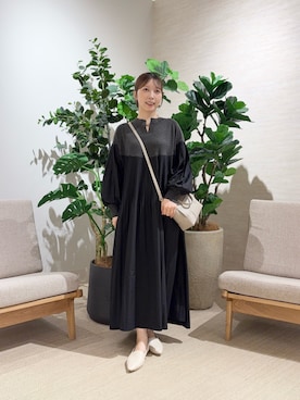 「Jena espace merveilleux(ジェナ エスパスメルヴェイユ)のニットプリーツワンピース(ワンピース、グレー系)」を使った、ひなのさん(レディース・156cm)の秋コーディネート