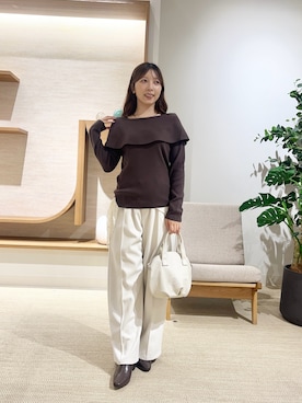 「Jena espace merveilleux(ジェナ エスパスメルヴェイユ)のオフショル風ニット(ニット/セーター、グレー系)」を使った、ひなのさん(レディース・156cm)の秋コーディネート