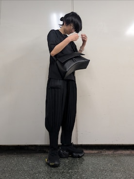 「BALENCIAGA」｜「アイテム（スラックス）」を使った、g4y110oさん（レディース・158cm）の秋コーディネート