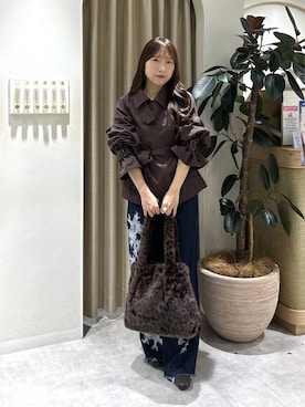 「アイテム（トレンチコート、ブラウン系）」を使った、rinoさん（レディース・156cm）の秋コーディネート