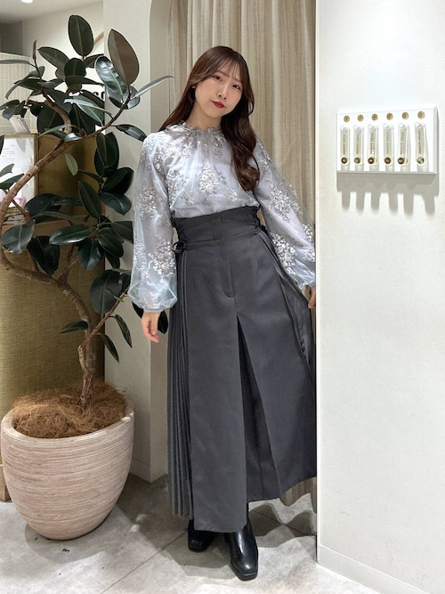 ✨美品✨N°21 伊製 シルク混 フローラルレース 長袖シャツブラウス 42 ✨美品✨N°21 伊製 シルク混 フローラルレース 長袖シャツブラウス