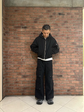 「DANKE SCHON（ダンケシェーン）のアイテム（MA-1）」を使った、しんさん（メンズ・182cm）の秋コーディネート