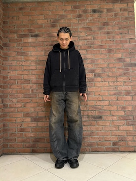 「DANKE SCHON（ダンケシェーン）のアイテム（パーカー）」を使った、しんさん（メンズ・182cm）の冬コーディネート