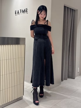 「EATME（イートミー）のアイテム（サンダル）」を使った、奏さん（レディース・169cm）の秋コーディネート